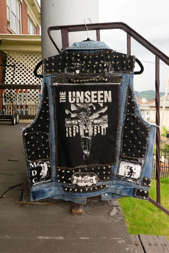 denim vest with patches 2